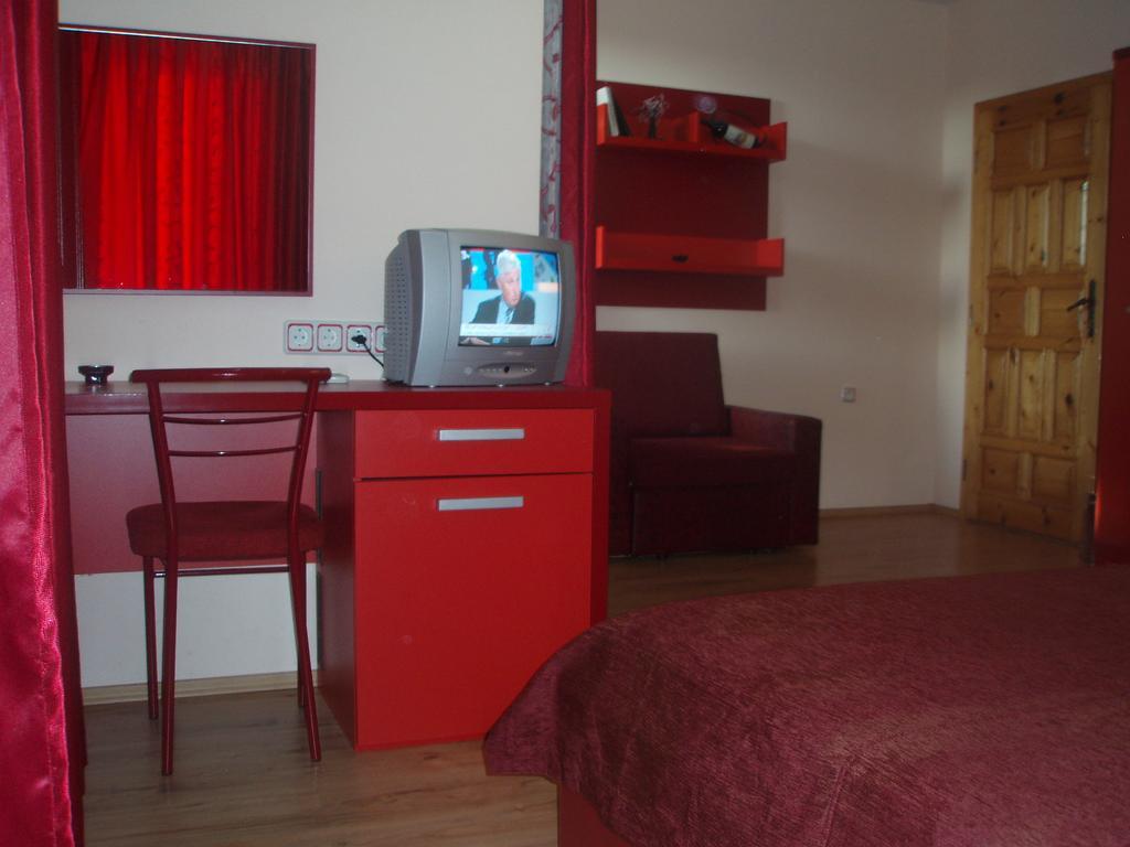 Mania Guest House Kalofer Rom bilde
