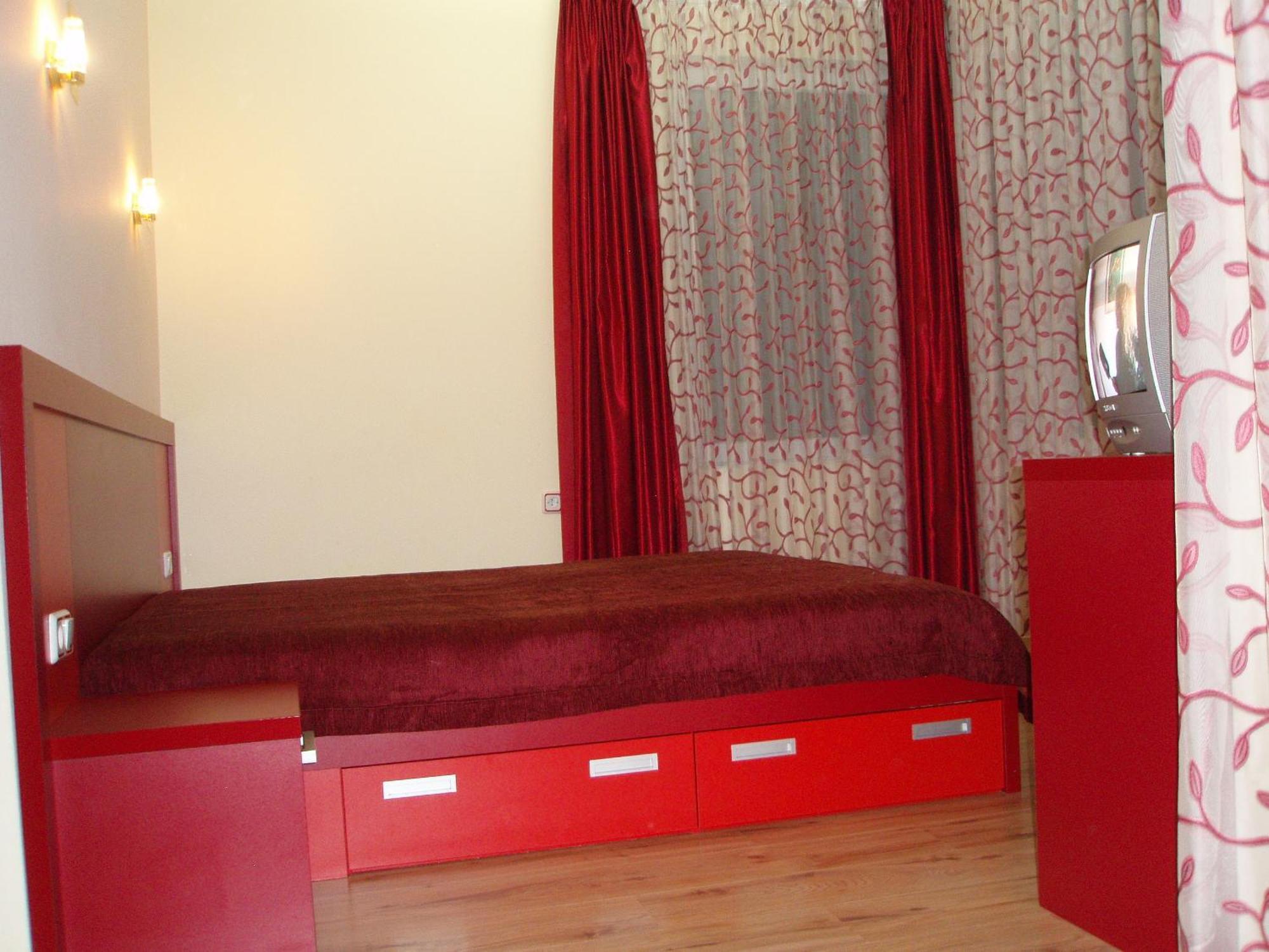 Mania Guest House Kalofer Rom bilde
